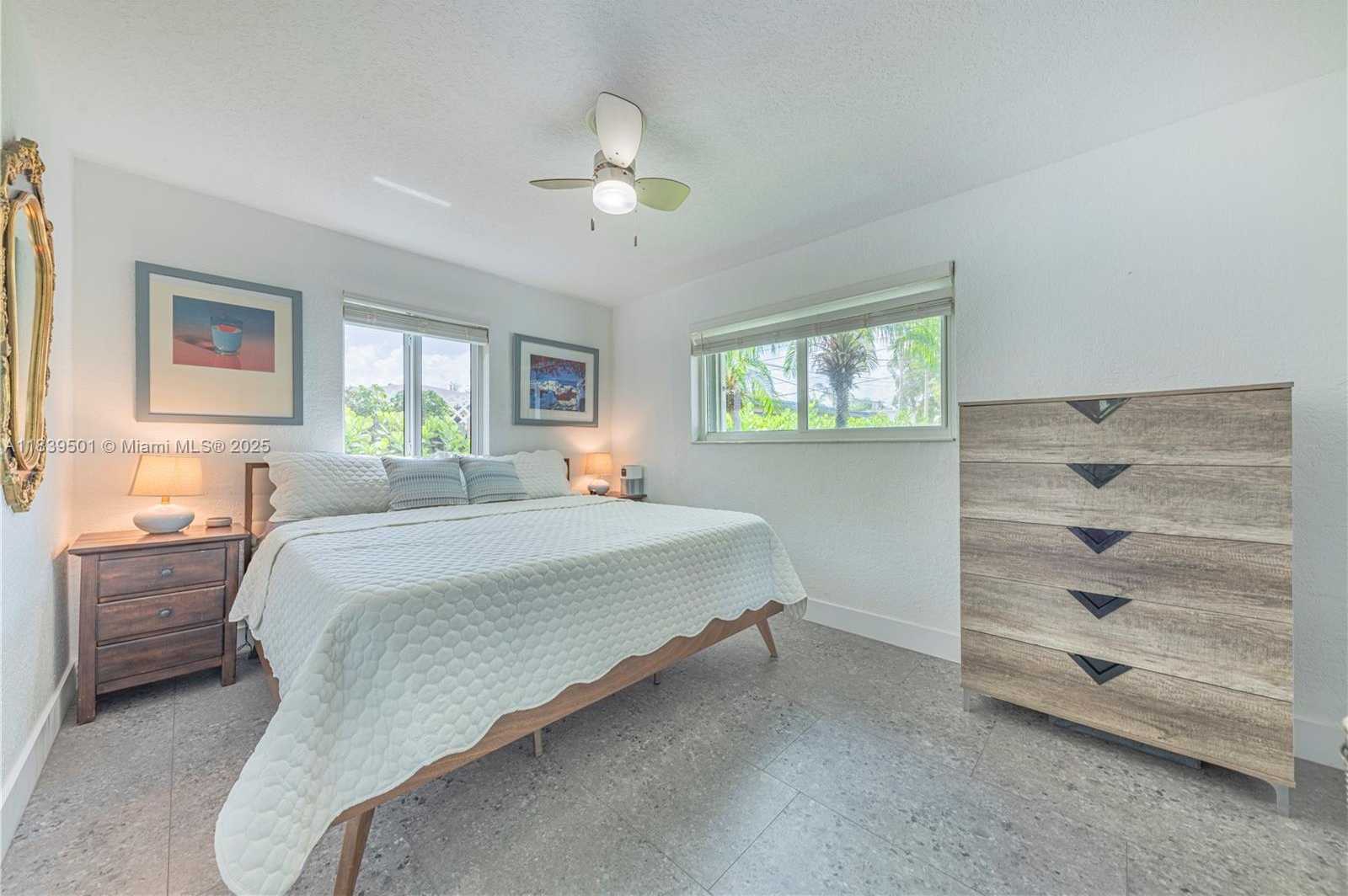 Small Image of 2245 JOHNSON ST, Hollywood Number 38