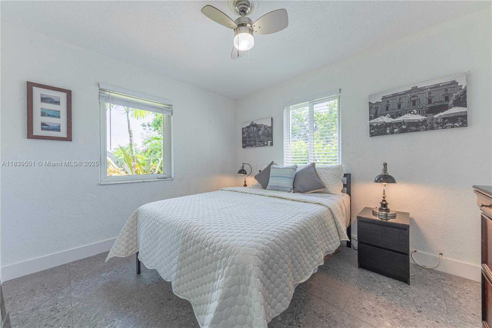Small Image of 2245 JOHNSON ST, Hollywood Number 42