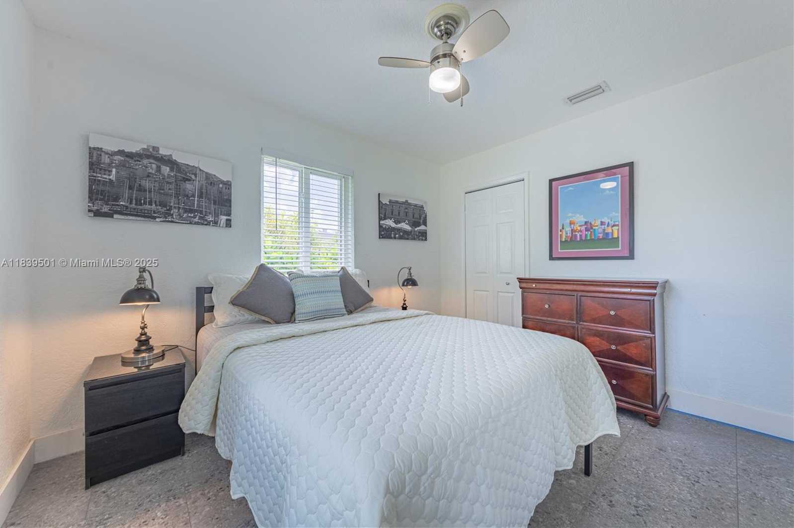 Small Image of 2245 JOHNSON ST, Hollywood Number 43