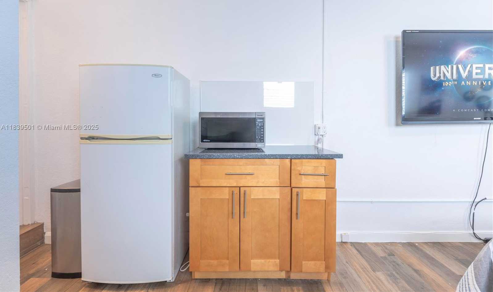Small Image of 2245 JOHNSON ST, Hollywood Number 46