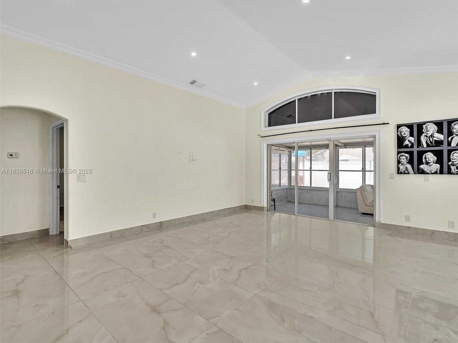 Small Image of 4966 SOUTH WEST 33RD TER, Hollywood Number 32