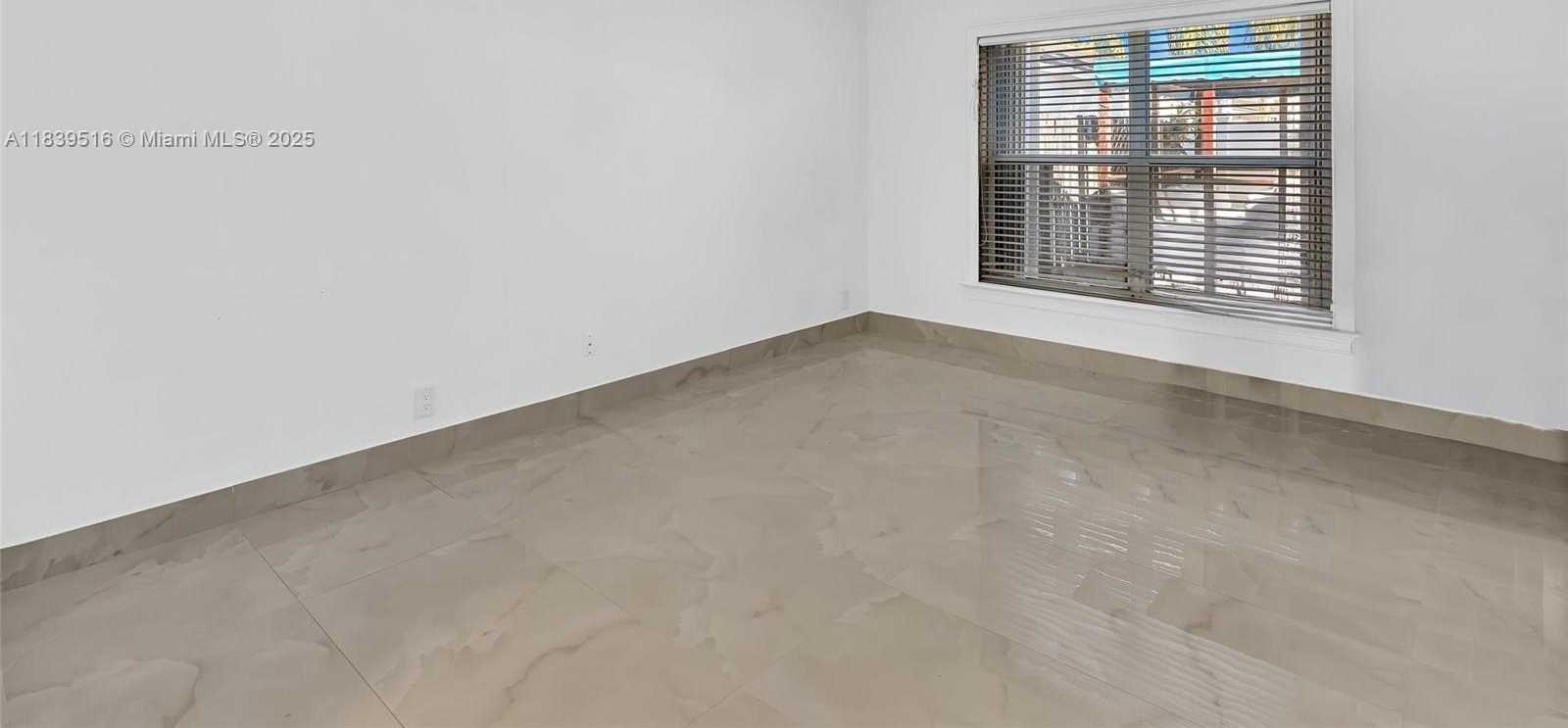 Small Image of 4966 SOUTH WEST 33RD TER, Hollywood Number 41