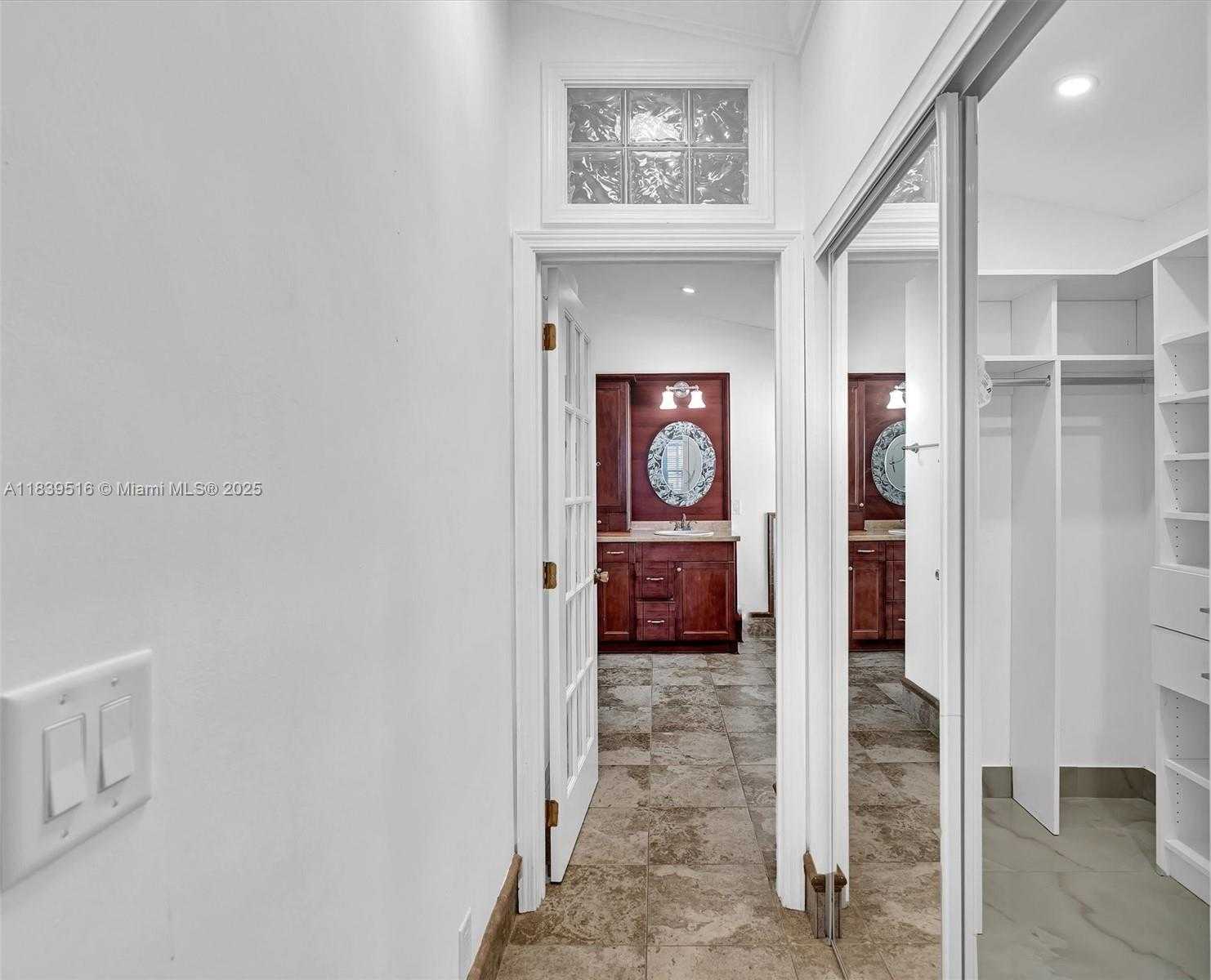 Small Image of 4966 SOUTH WEST 33RD TER, Hollywood Number 45