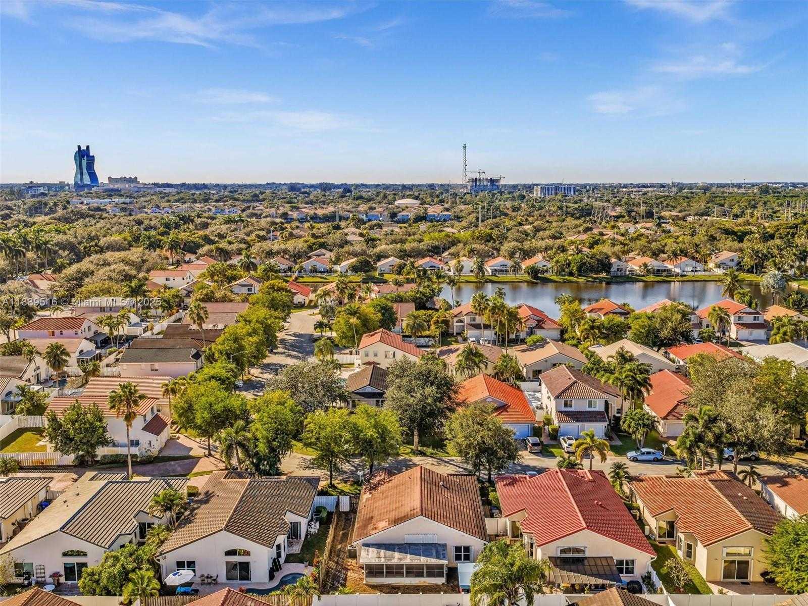 Small Image of 4966 SOUTH WEST 33RD TER, Hollywood Number 56