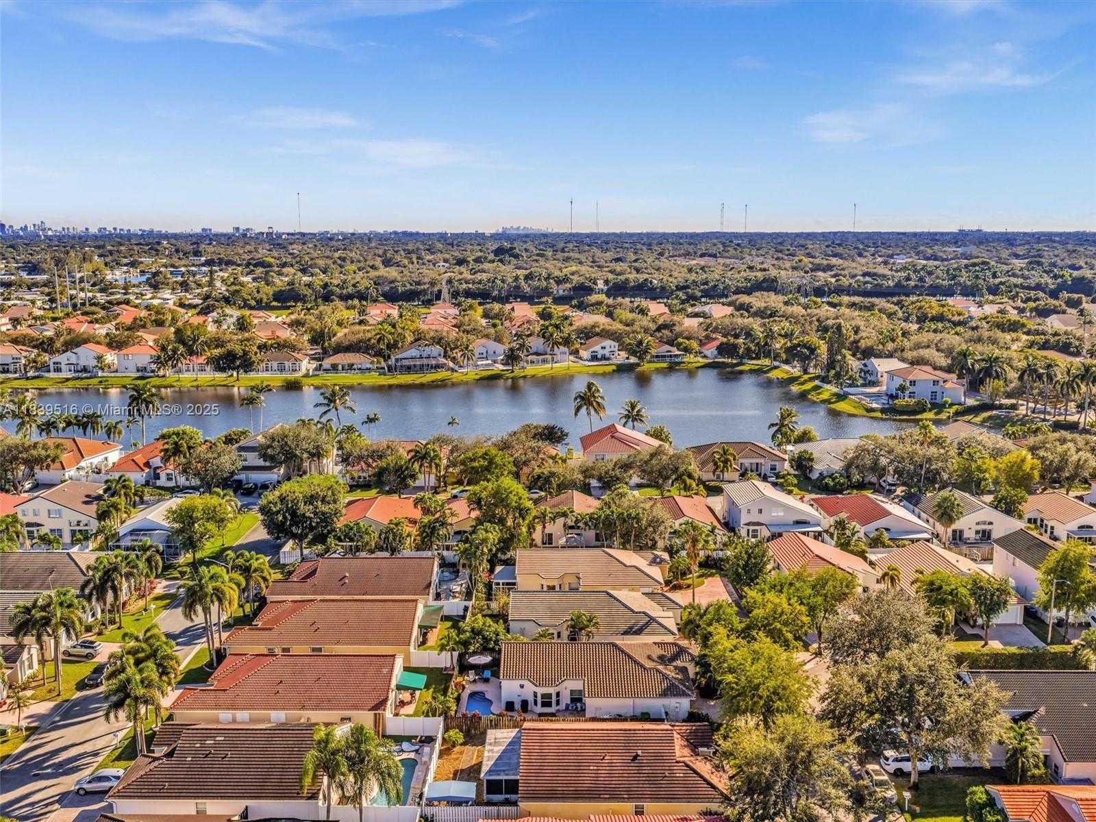 Small Image of 4966 SOUTH WEST 33RD TER, Hollywood Number 57