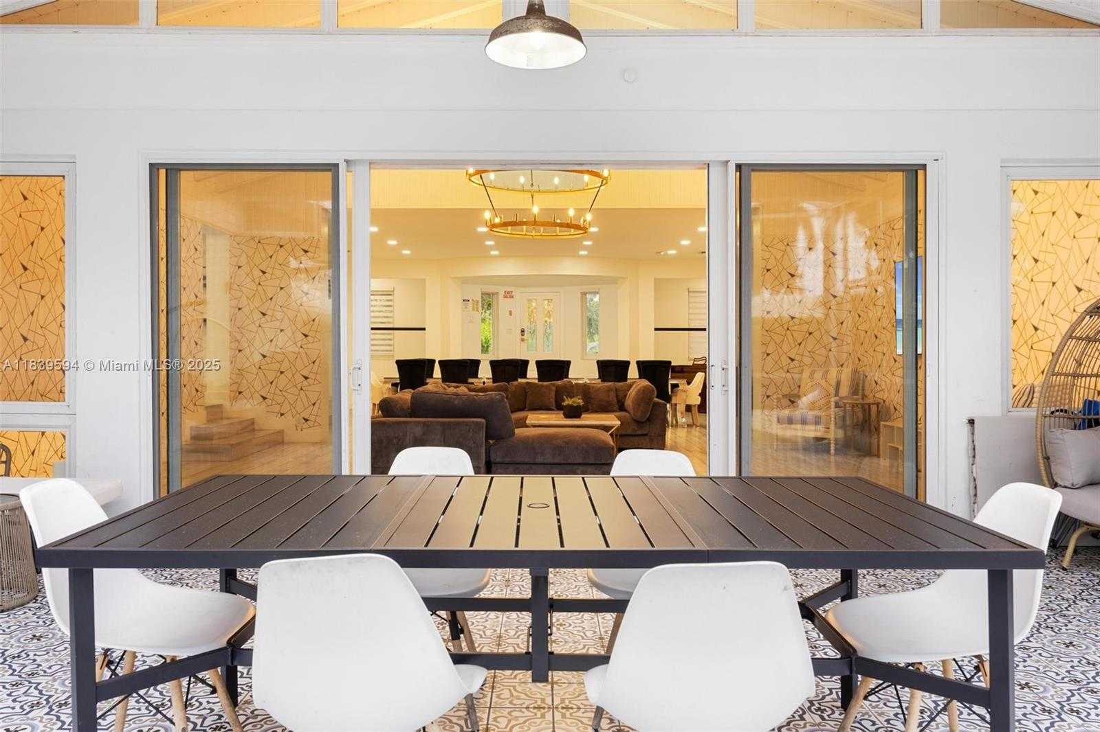 Small Image of 1240 JEFFERSON ST, Hollywood Number 36