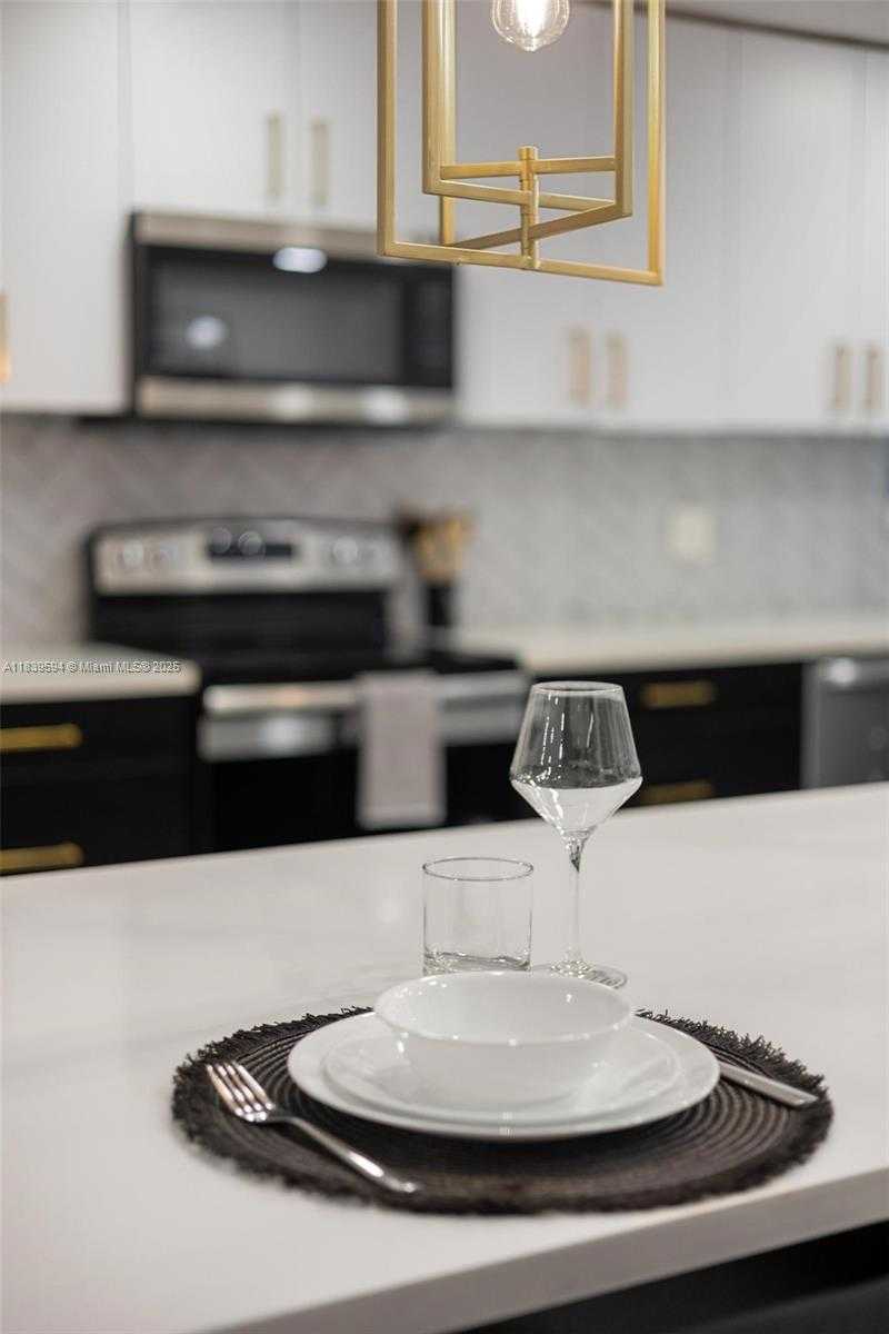 Small Image of 1240 JEFFERSON ST, Hollywood Number 45