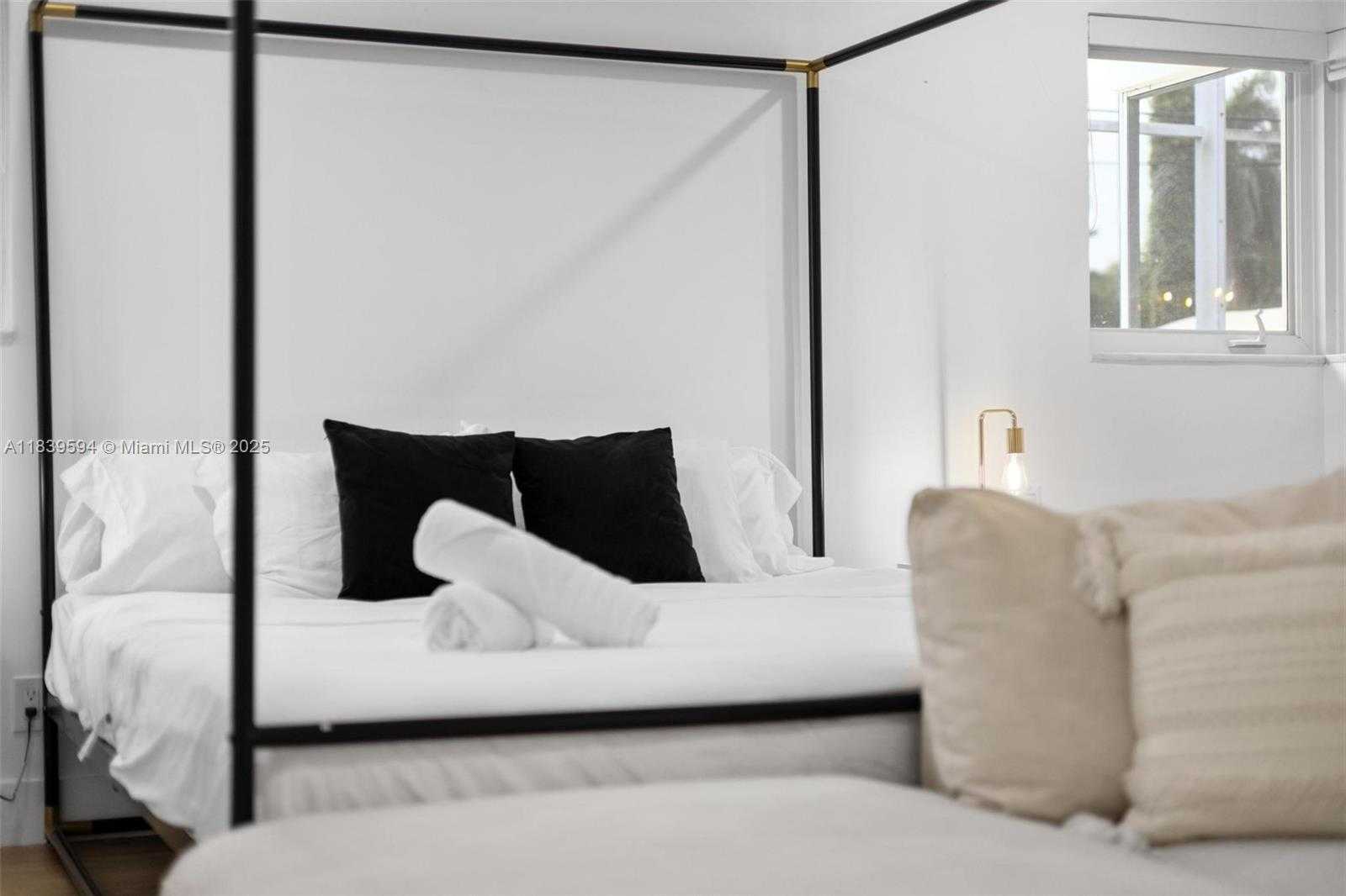 Small Image of 1240 JEFFERSON ST, Hollywood Number 52