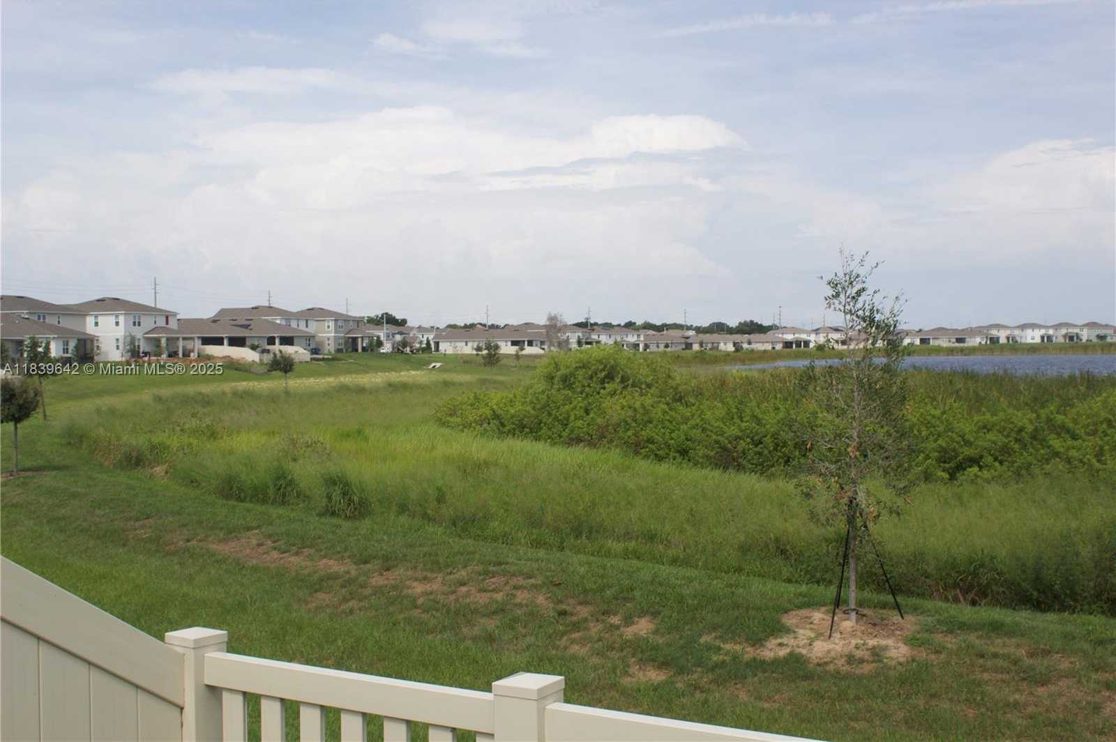 Small Image of 856 NORTH EAST GRIFFON AVE, Other City - In The State Of Florida Number 23