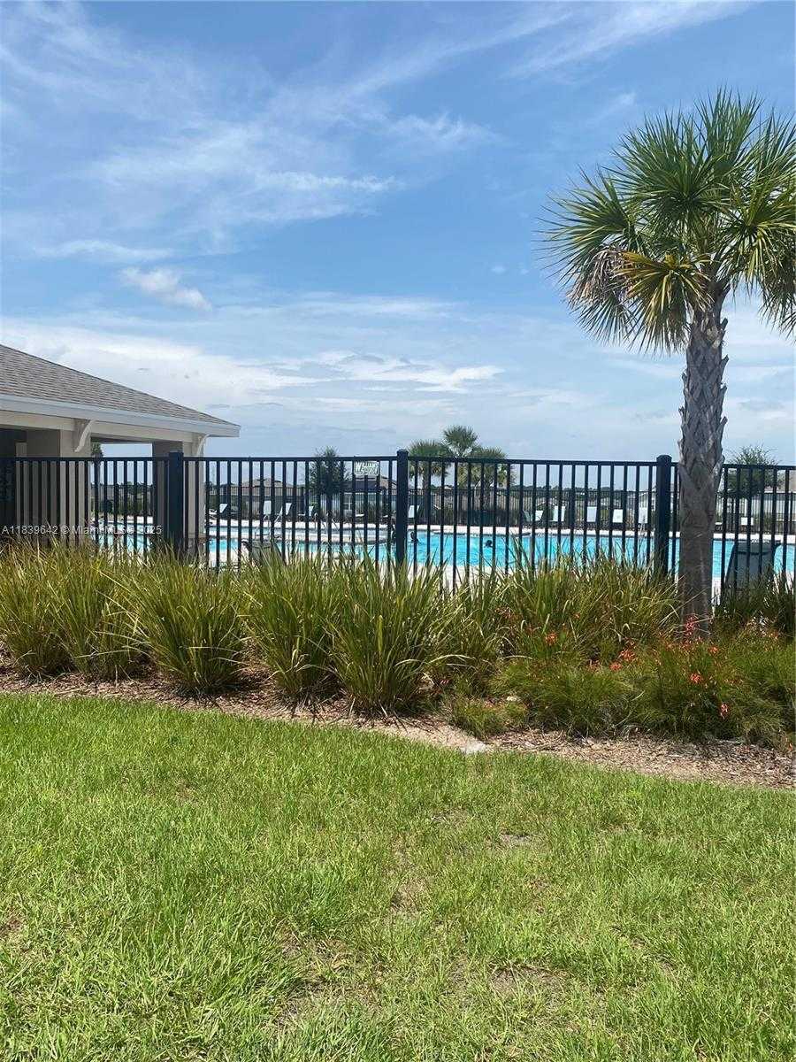 Small Image of 856 NORTH EAST GRIFFON AVE, Other City - In The State Of Florida Number 27