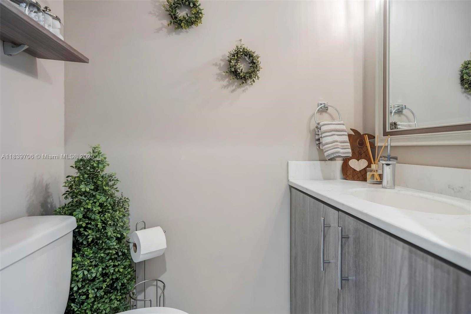 Small Image of 11940 NORTH WEST 33RD ST, Sunrise Number 16