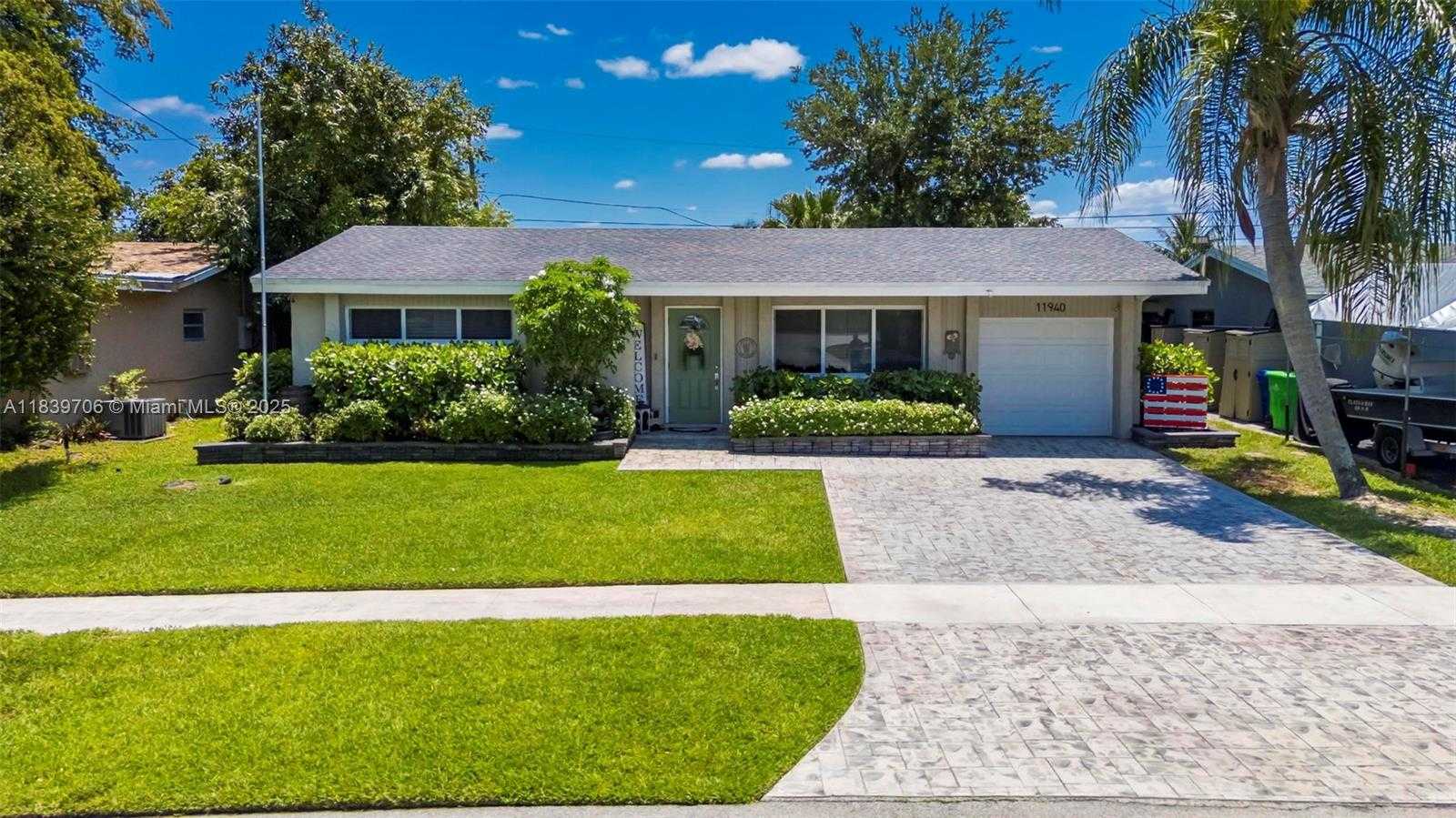 Small Image of 11940 NORTH WEST 33RD ST, Sunrise Number 31
