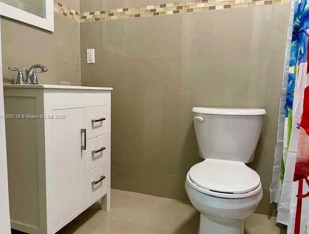 Small Image of 330 WEST 40TH PL, Hialeah Number 15