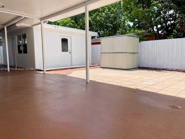 Small Image of 330 WEST 40TH PL, Hialeah Number 17
