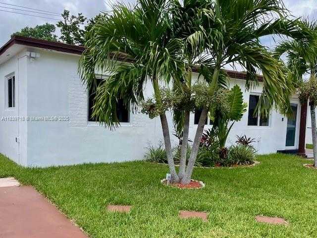 Small Image of 330 WEST 40TH PL, Hialeah Number 3