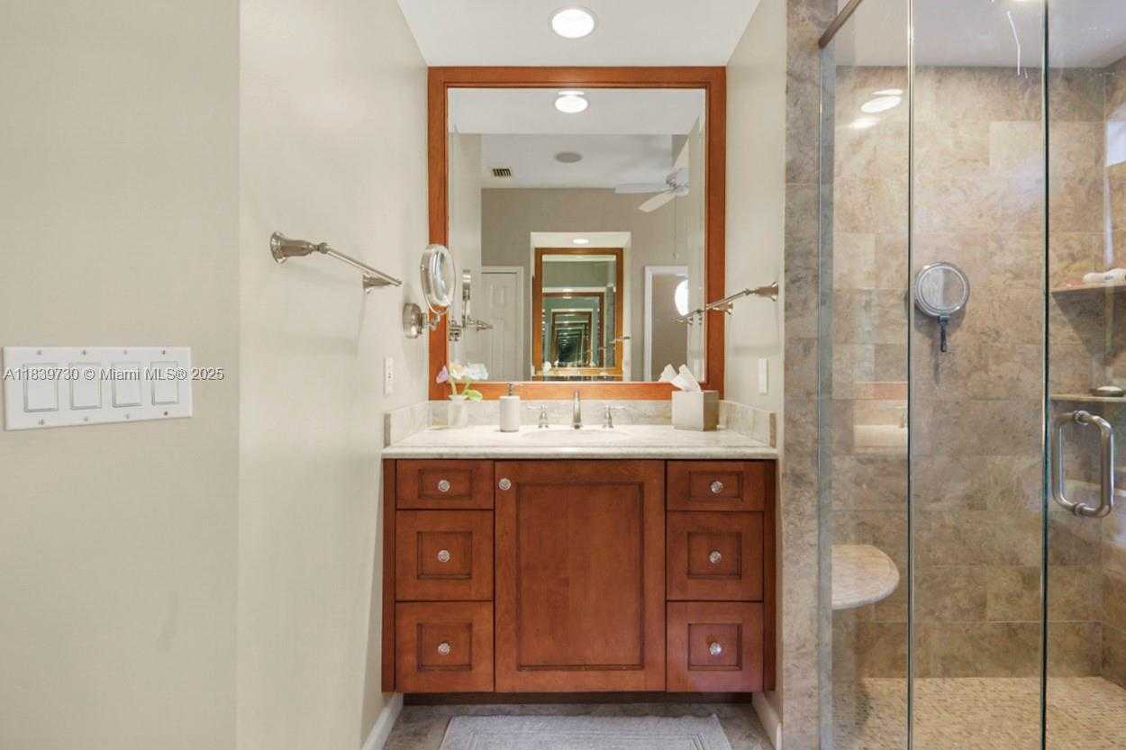 Small Image of 18650 SOUTH EAST RIVER RIDGE RD, Jupiter Number 22