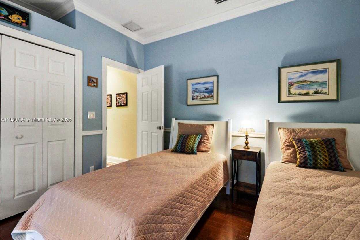 Small Image of 18650 SOUTH EAST RIVER RIDGE RD, Jupiter Number 27