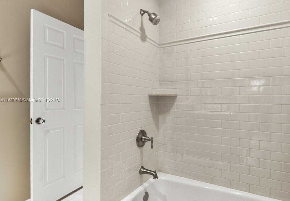 Small Image of 18650 SOUTH EAST RIVER RIDGE RD, Jupiter Number 31