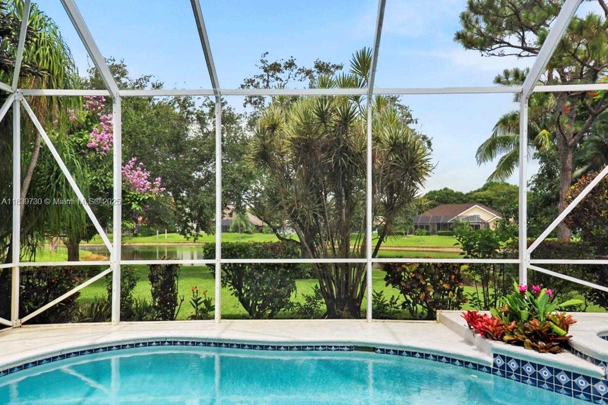 Small Image of 18650 SOUTH EAST RIVER RIDGE RD, Jupiter Number 35