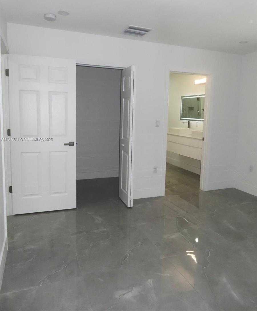 Small Image of 21991 SOUTH WEST 252ND ST, Homestead Number 12