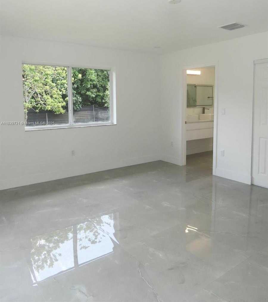 Small Image of 21991 SOUTH WEST 252ND ST, Homestead Number 13