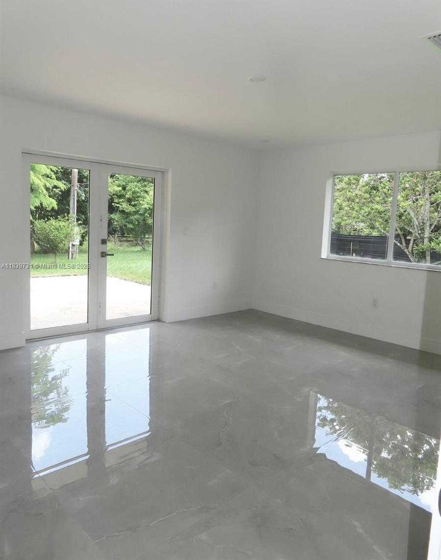 Small Image of 21991 SOUTH WEST 252ND ST, Homestead Number 14