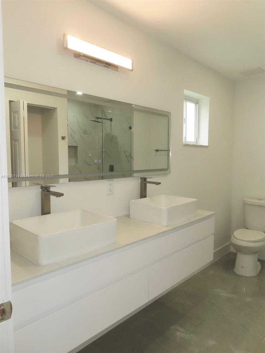 Small Image of 21991 SOUTH WEST 252ND ST, Homestead Number 18