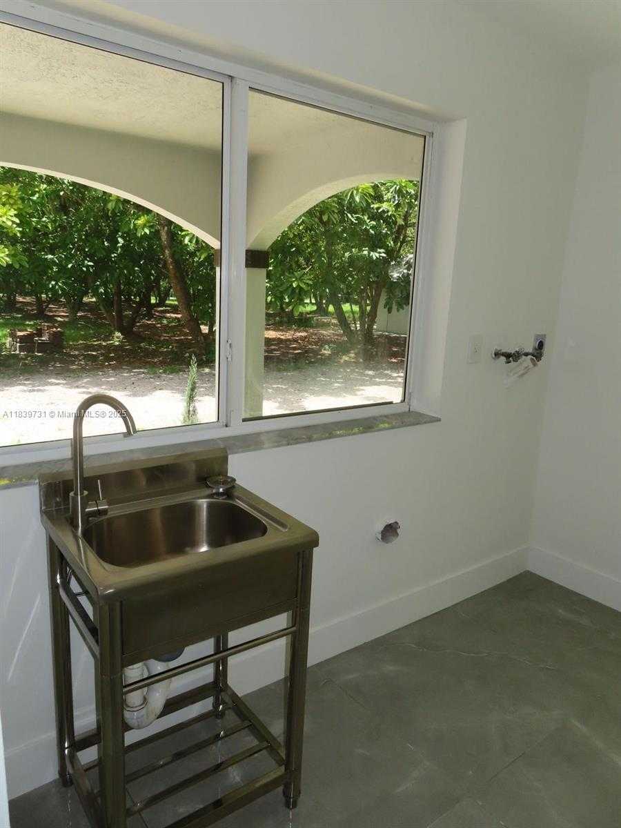 Small Image of 21991 SOUTH WEST 252ND ST, Homestead Number 28