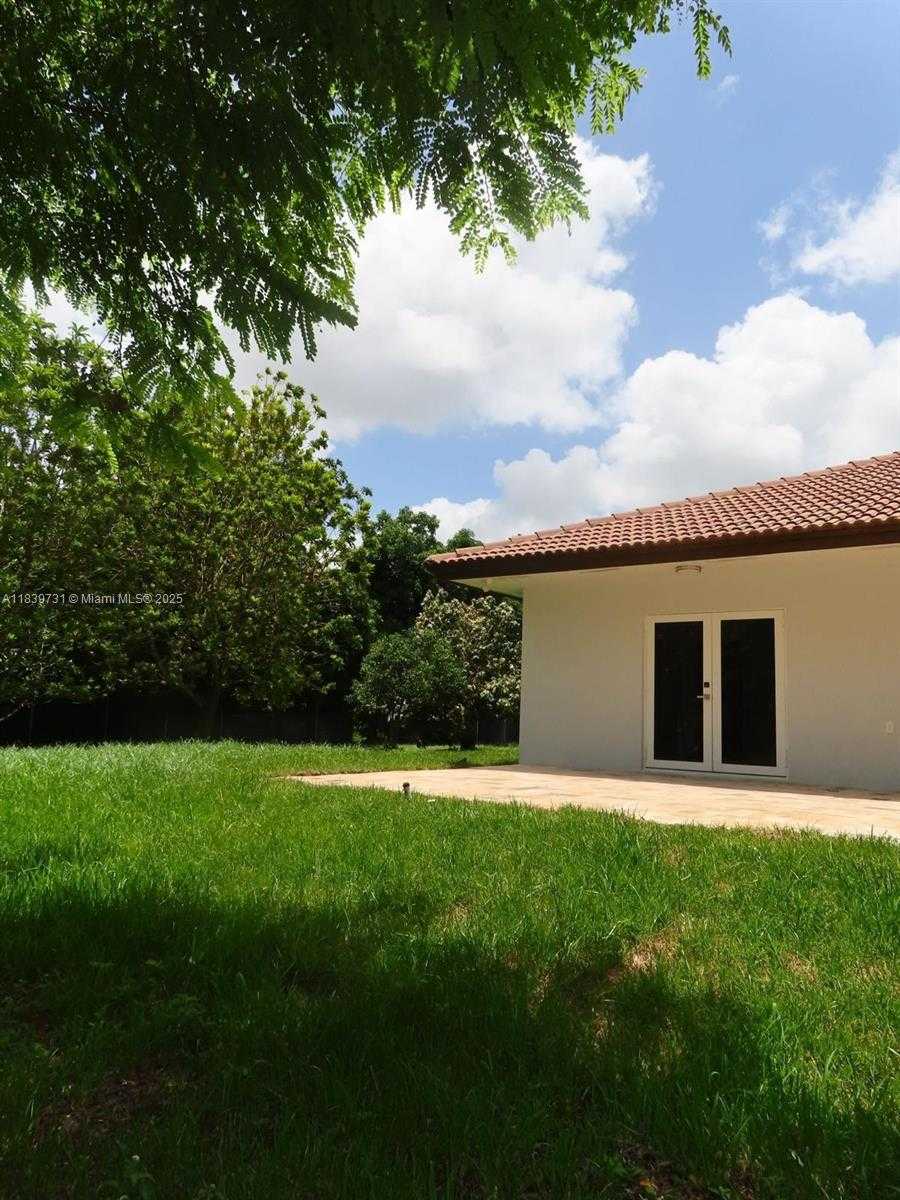 Small Image of 21991 SOUTH WEST 252ND ST, Homestead Number 36