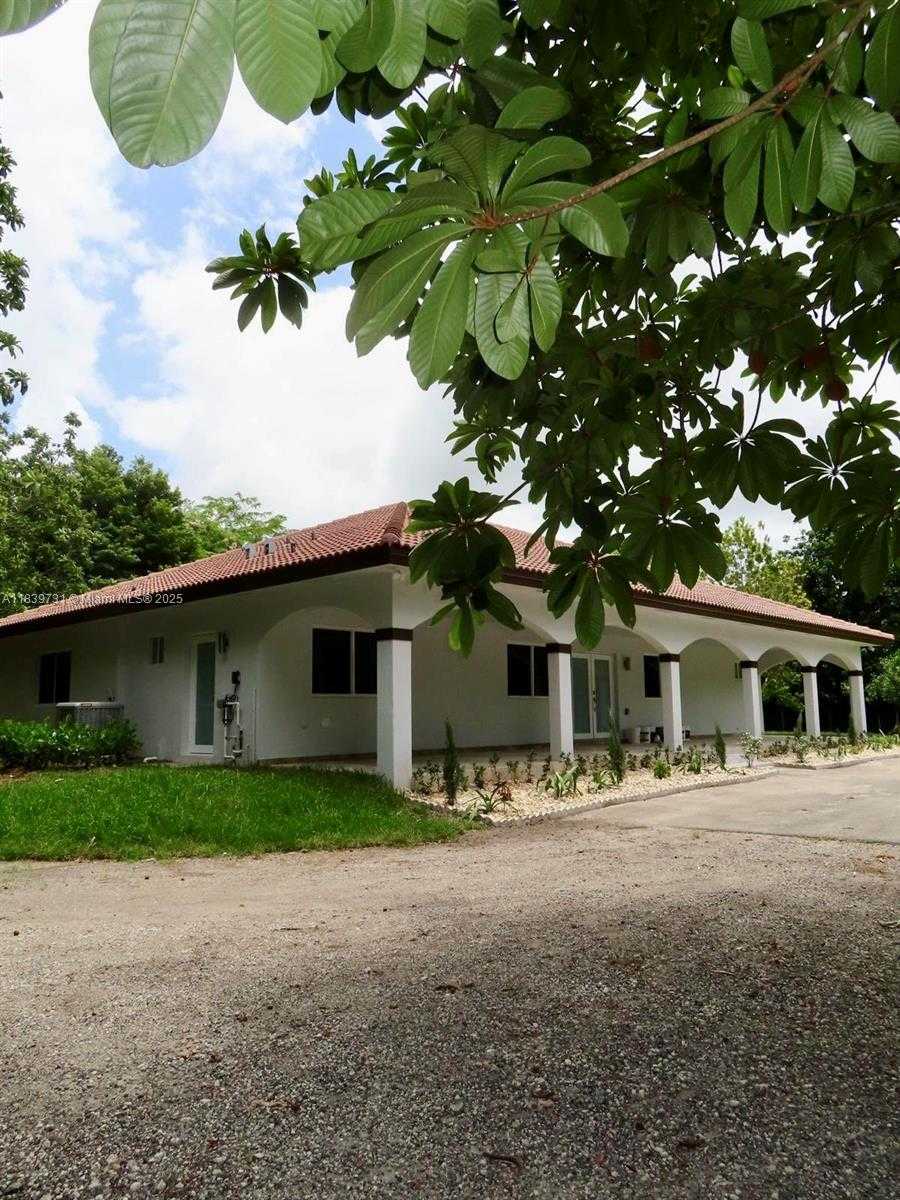 Small Image of 21991 SOUTH WEST 252ND ST, Homestead Number 4