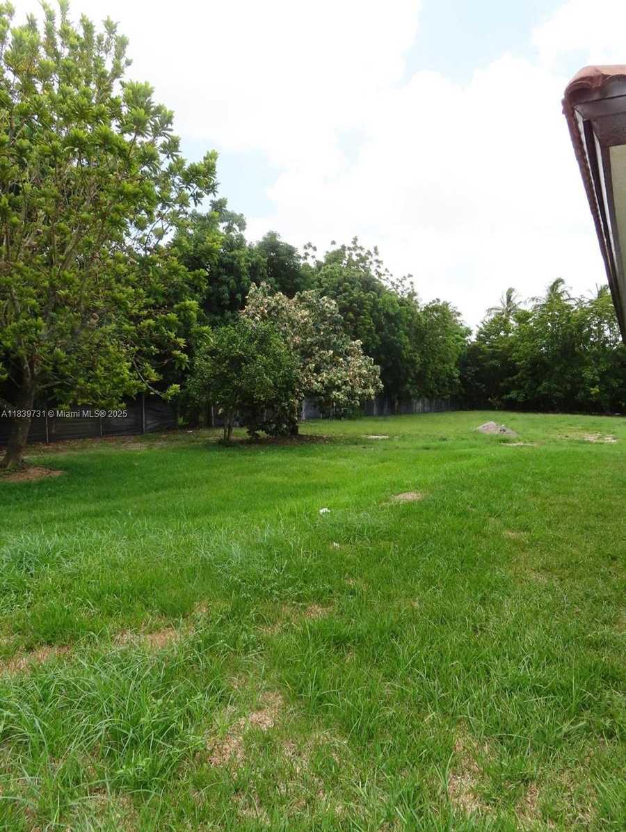 Small Image of 21991 SOUTH WEST 252ND ST, Homestead Number 45