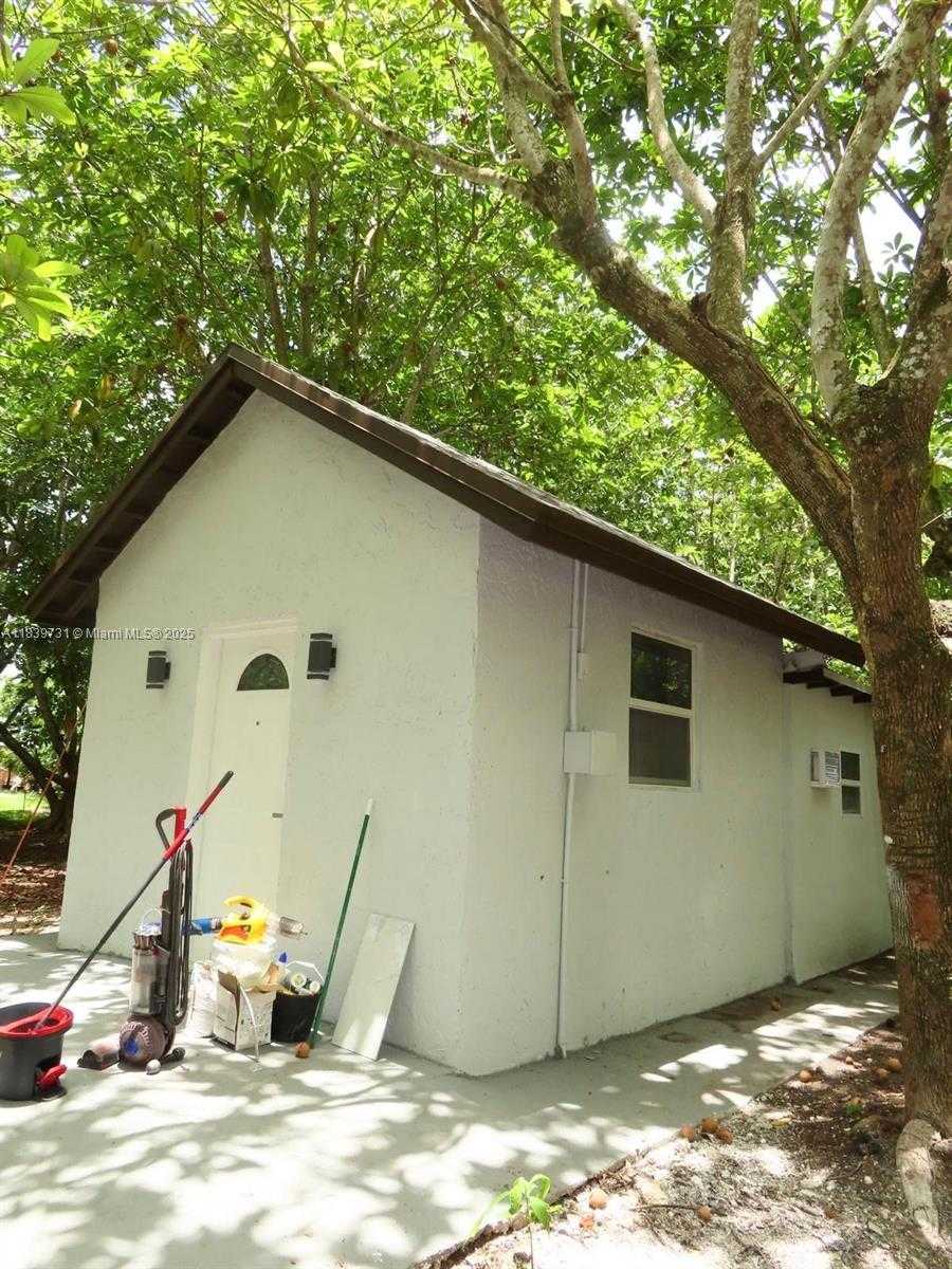 Small Image of 21991 SOUTH WEST 252ND ST, Homestead Number 47