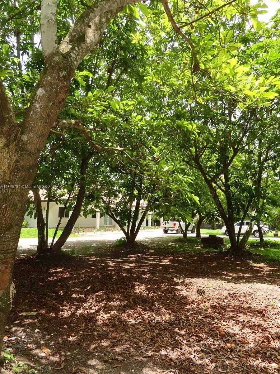 Small Image of 21991 SOUTH WEST 252ND ST, Homestead Number 51
