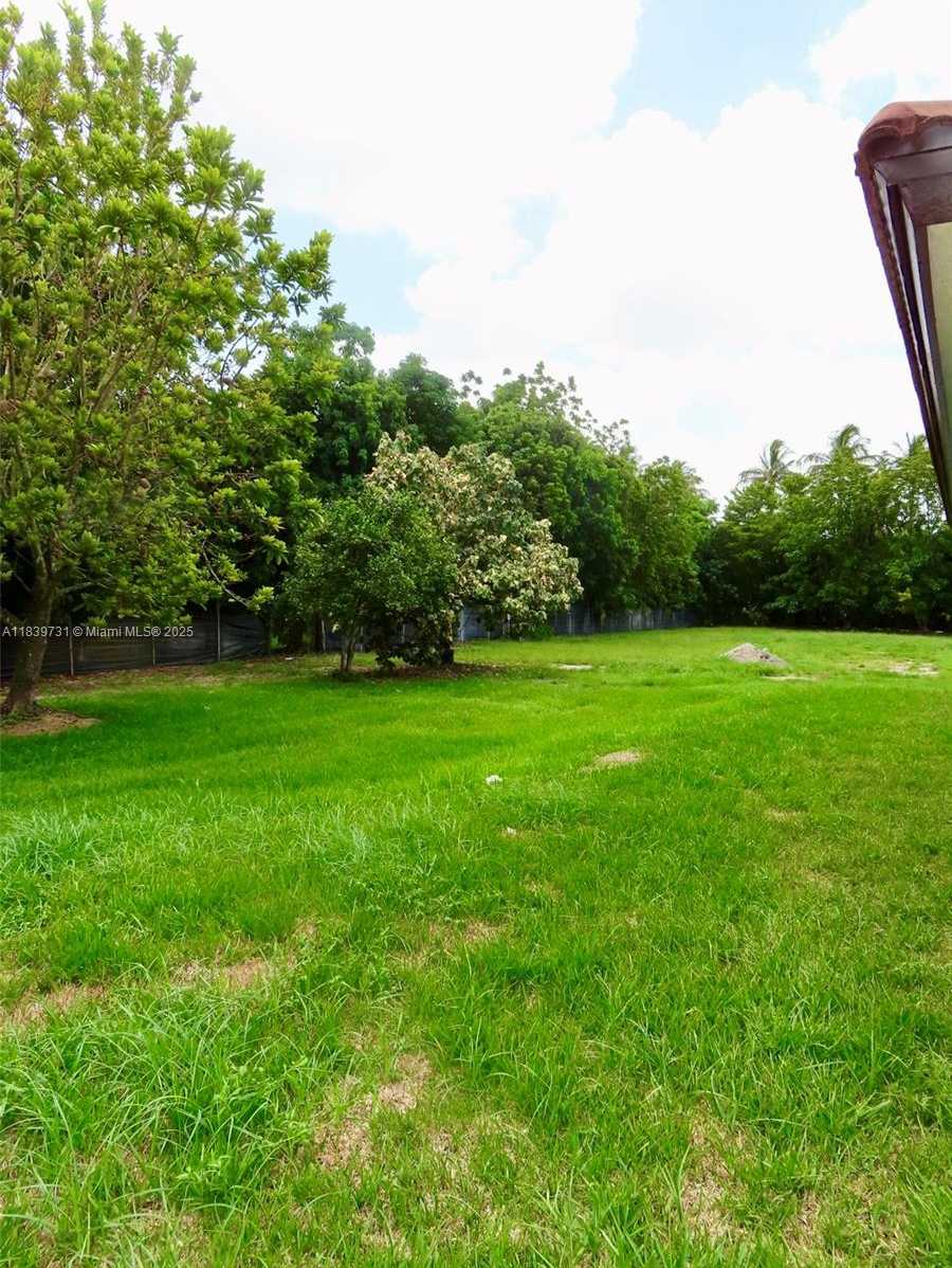 Small Image of 21991 SOUTH WEST 252ND ST, Homestead Number 52