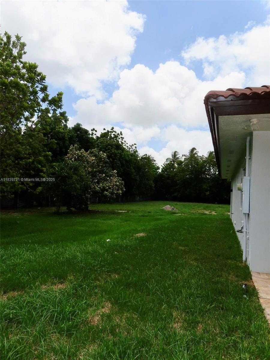 Small Image of 21991 SOUTH WEST 252ND ST, Homestead Number 54