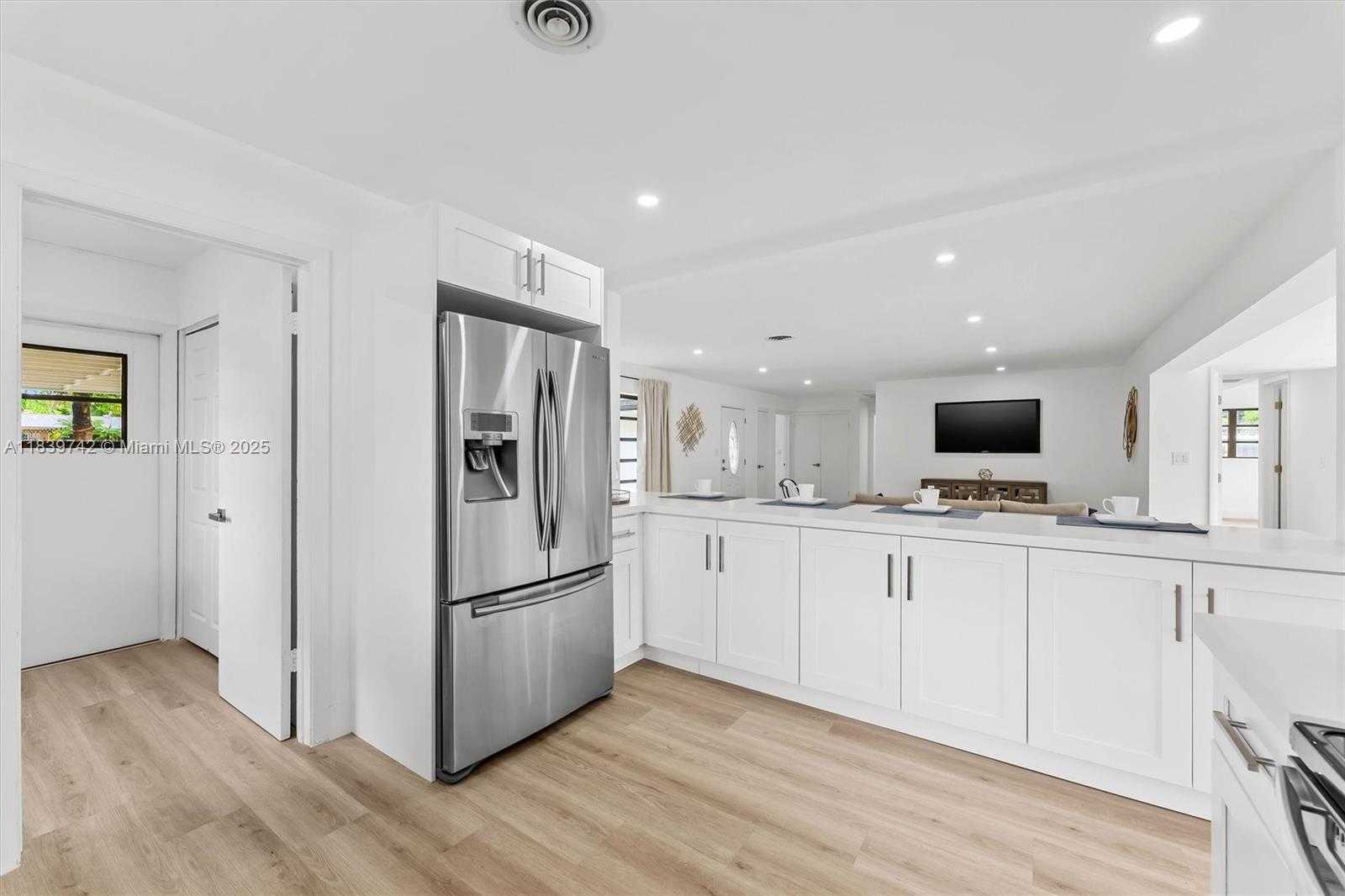 Small Image of 885 AZALEA CT, Plantation Number 10