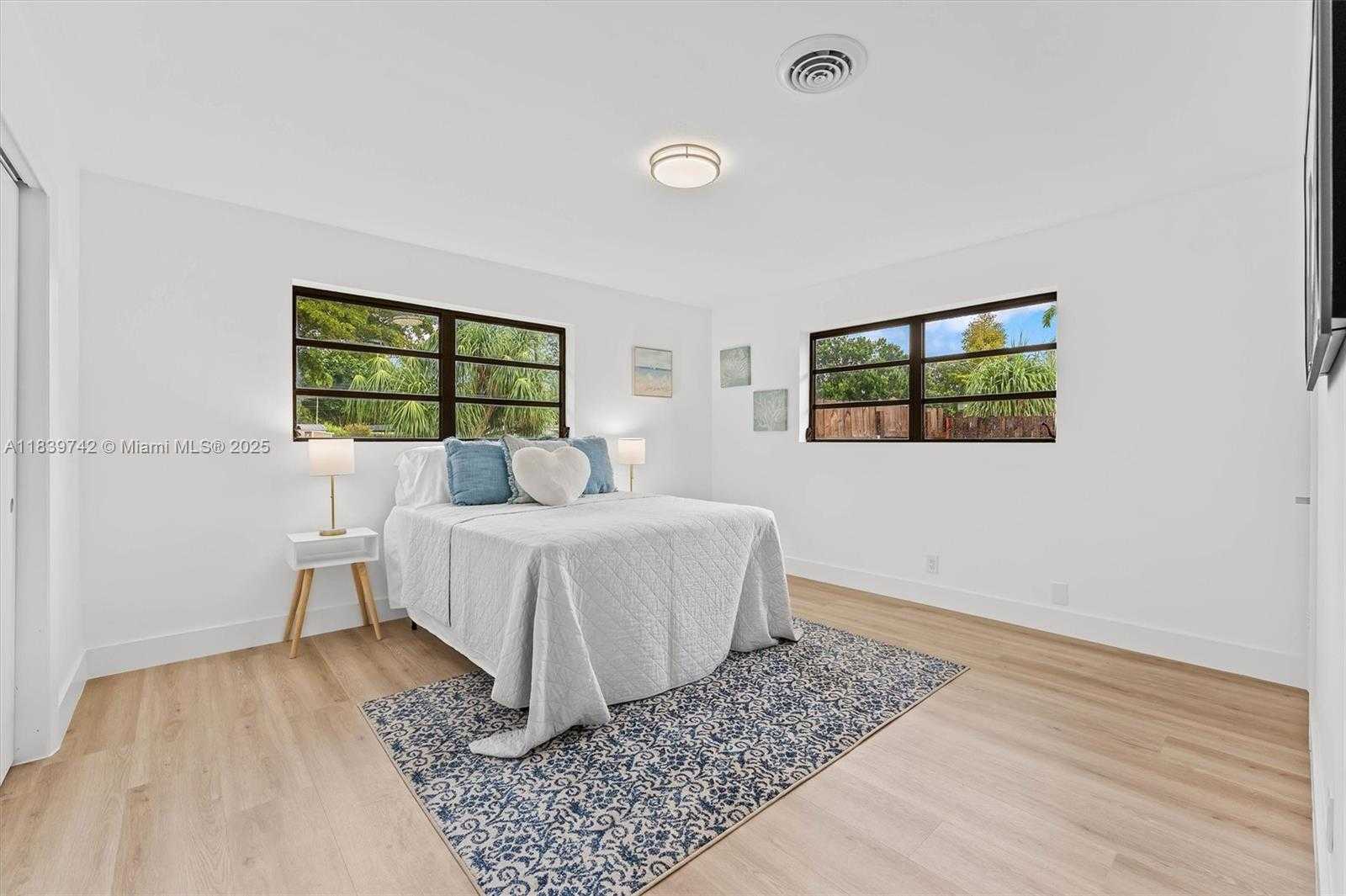 Small Image of 885 AZALEA CT, Plantation Number 14