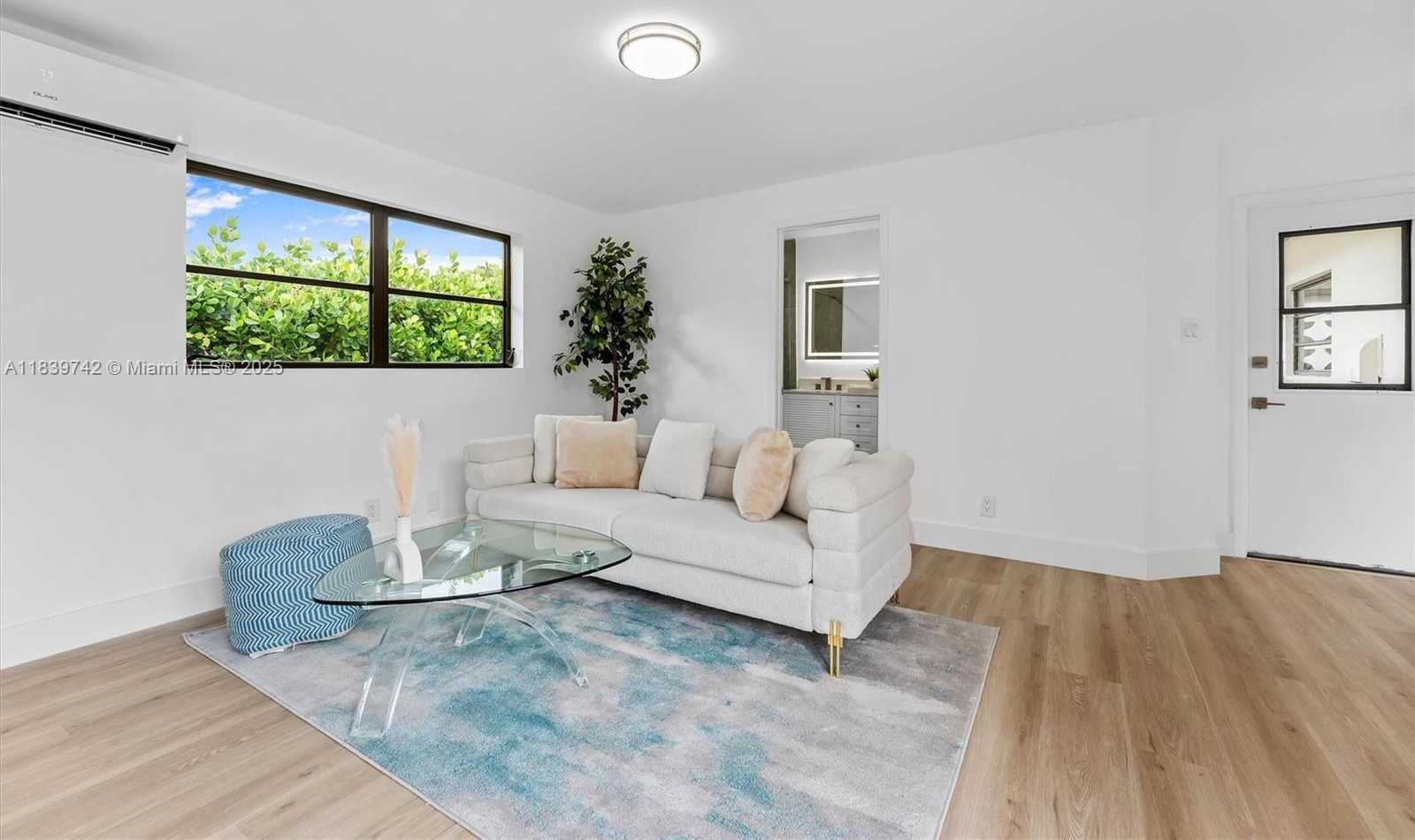 Small Image of 885 AZALEA CT, Plantation Number 23