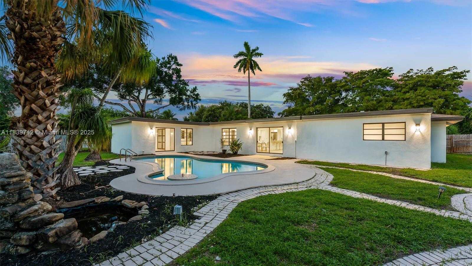 Small Image of 885 AZALEA CT, Plantation Number 28