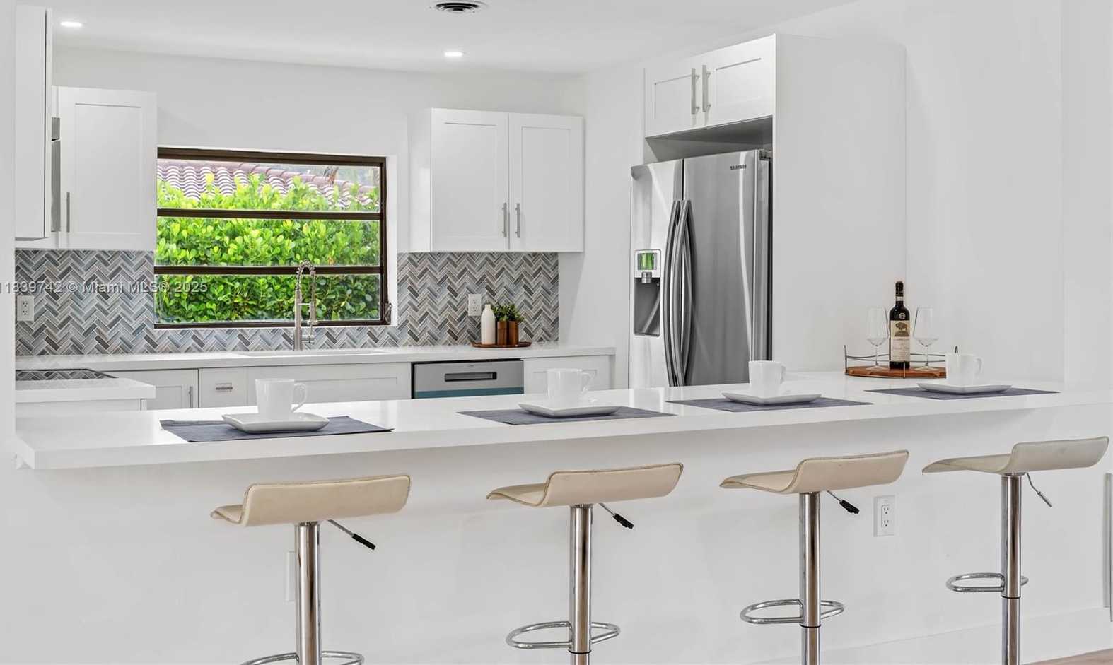 Small Image of 885 AZALEA CT, Plantation Number 6
