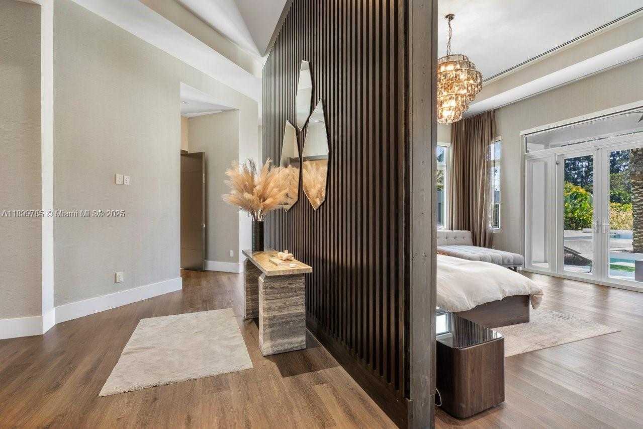 Small Image of 17900 SOUTH WEST 70TH PL, Southwest Ranches Number 24