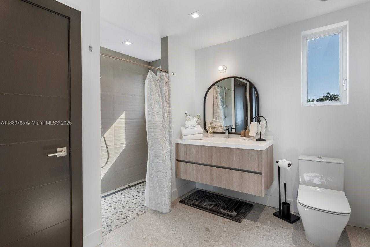 Small Image of 17900 SOUTH WEST 70TH PL, Southwest Ranches Number 52