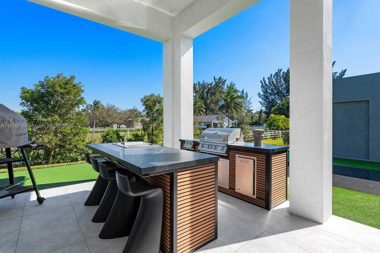 Small Image of 17900 SOUTH WEST 70TH PL, Southwest Ranches Number 56