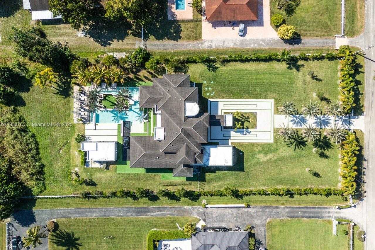 Small Image of 17900 SOUTH WEST 70TH PL, Southwest Ranches Number 60