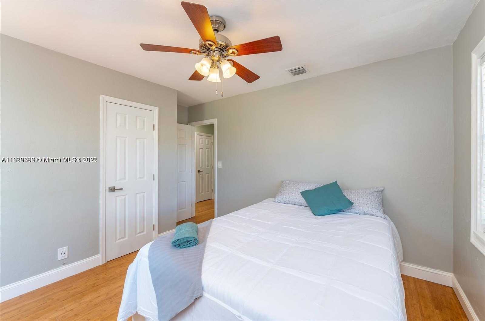 Small Image of 412 SOUTH WEST 16TH CT, Fort Lauderdale Number 10