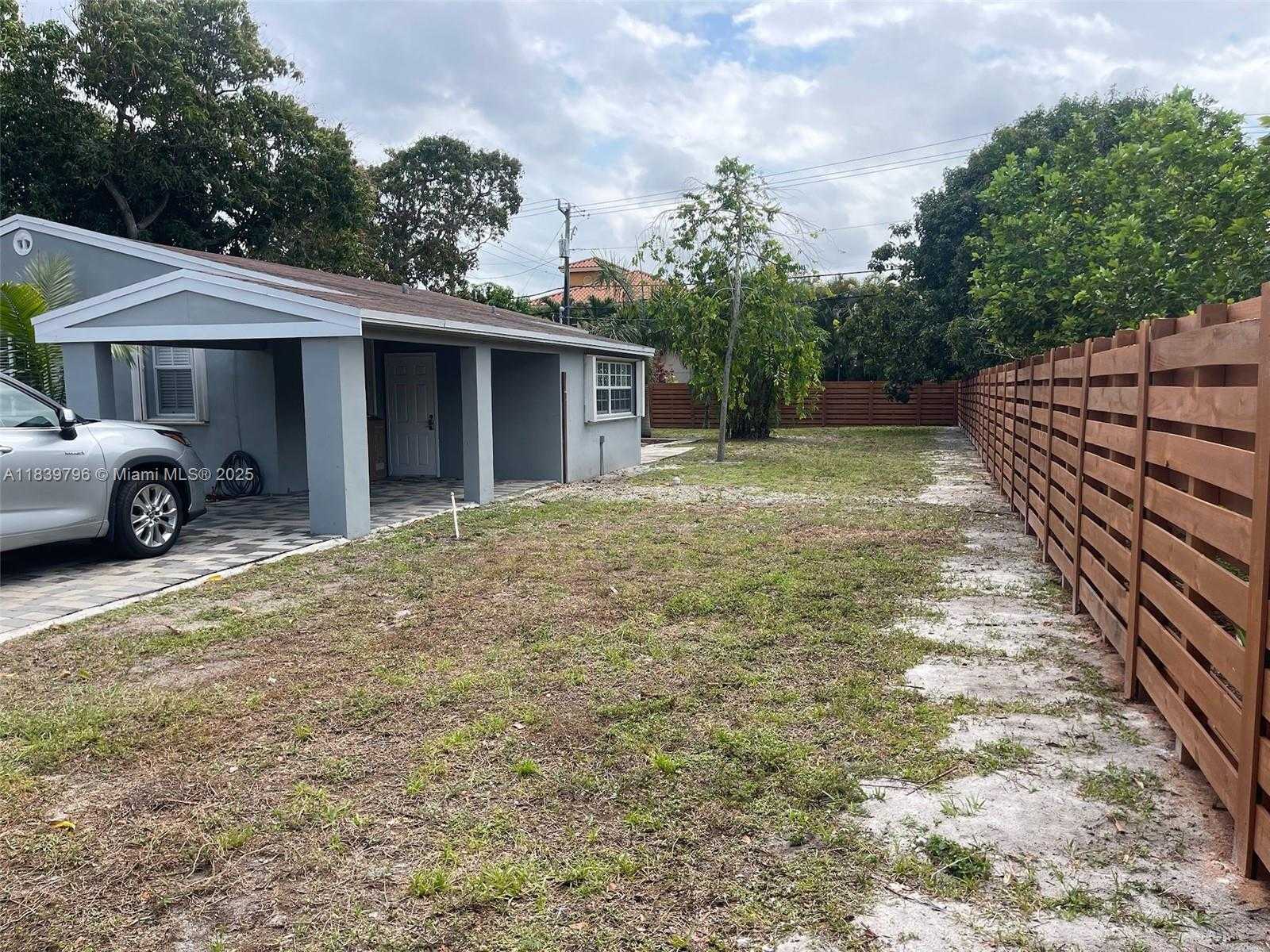 Small Image of 412 SOUTH WEST 16TH CT, Fort Lauderdale Number 19