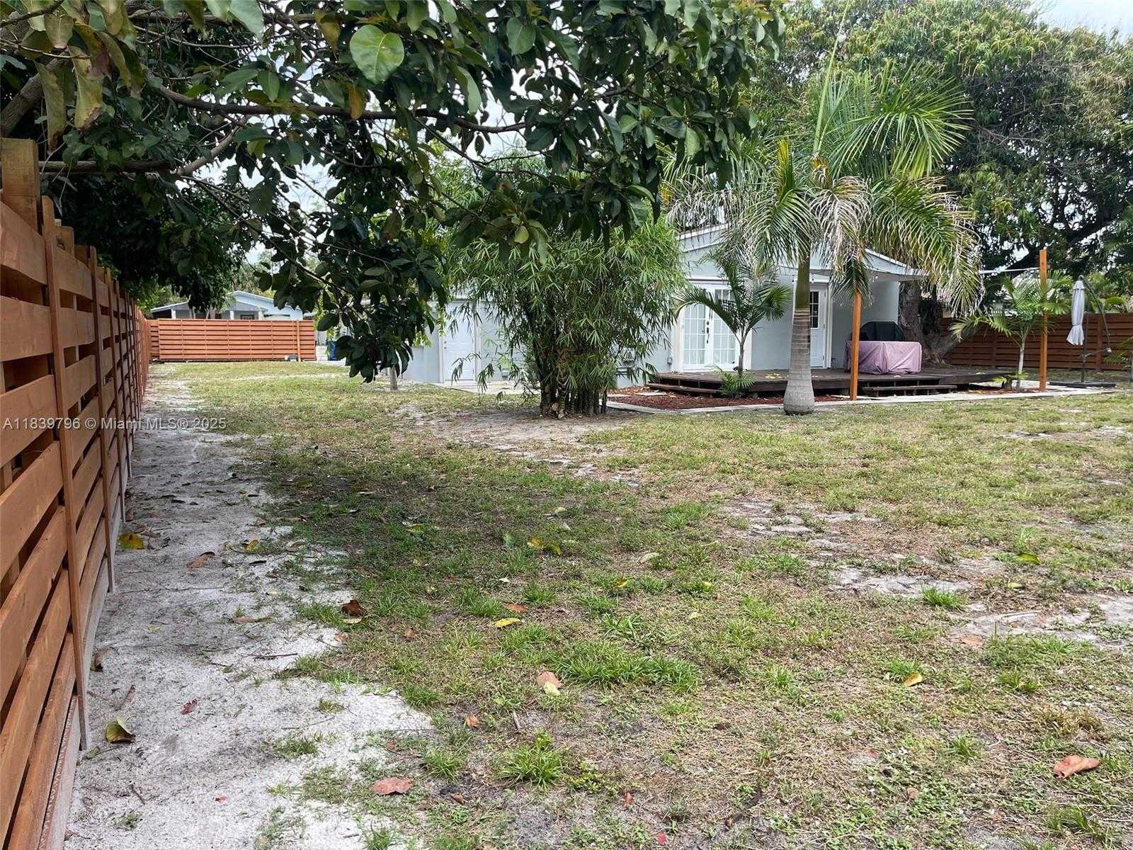 Small Image of 412 SOUTH WEST 16TH CT, Fort Lauderdale Number 22