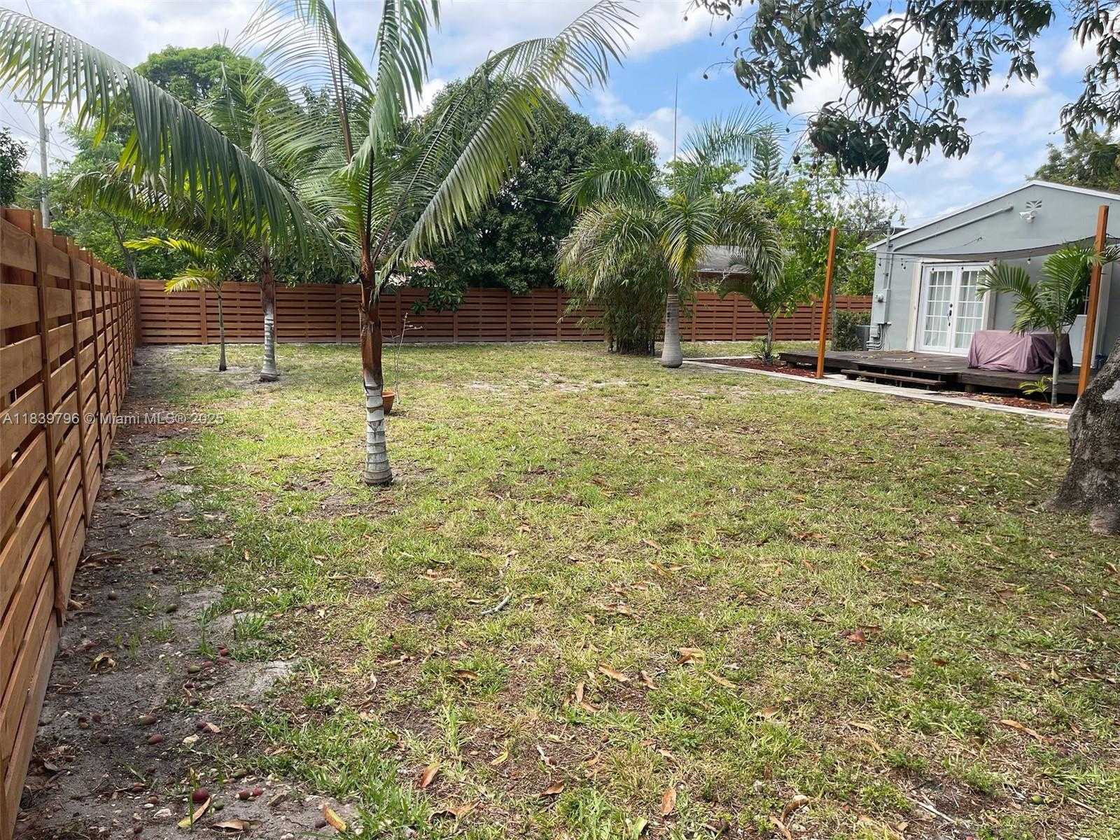 Small Image of 412 SOUTH WEST 16TH CT, Fort Lauderdale Number 23