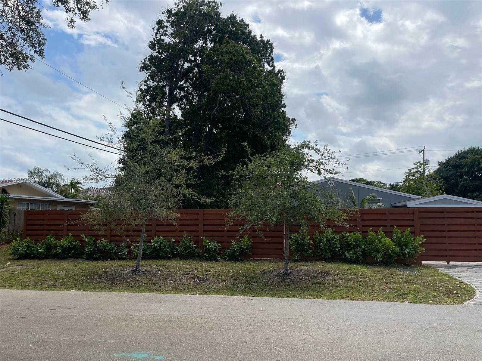 Small Image of 412 SOUTH WEST 16TH CT, Fort Lauderdale Number 26