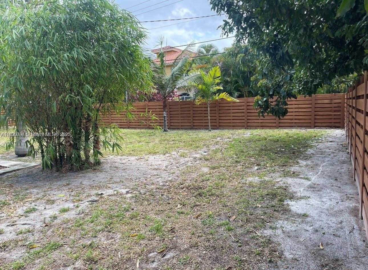 Small Image of 412 SOUTH WEST 16TH CT, Fort Lauderdale Number 29